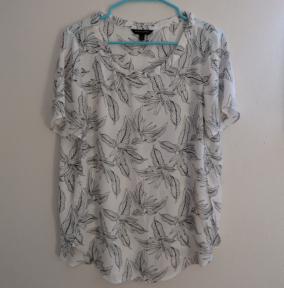 Banana Republic Black and White Leaf Print Blouse